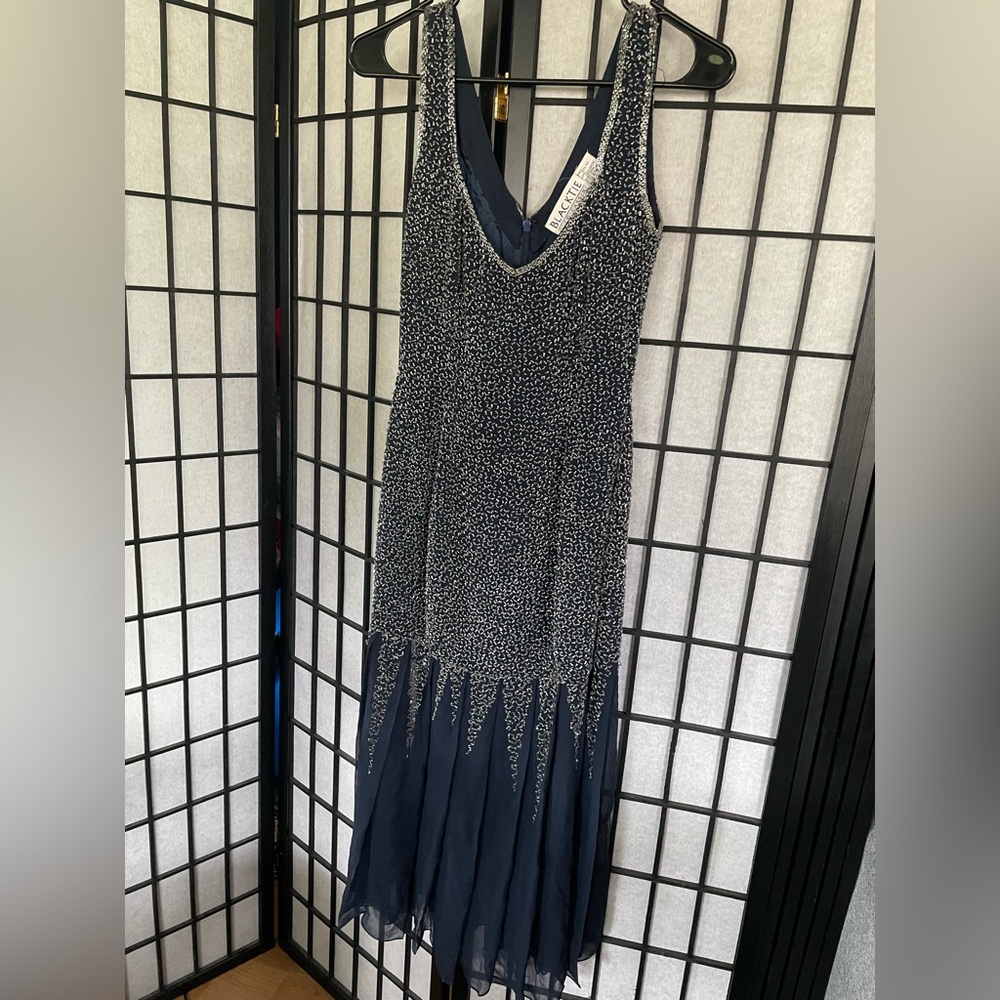 Oleg Cassini Navy Sleeveless V-Neck Cocktail Gown